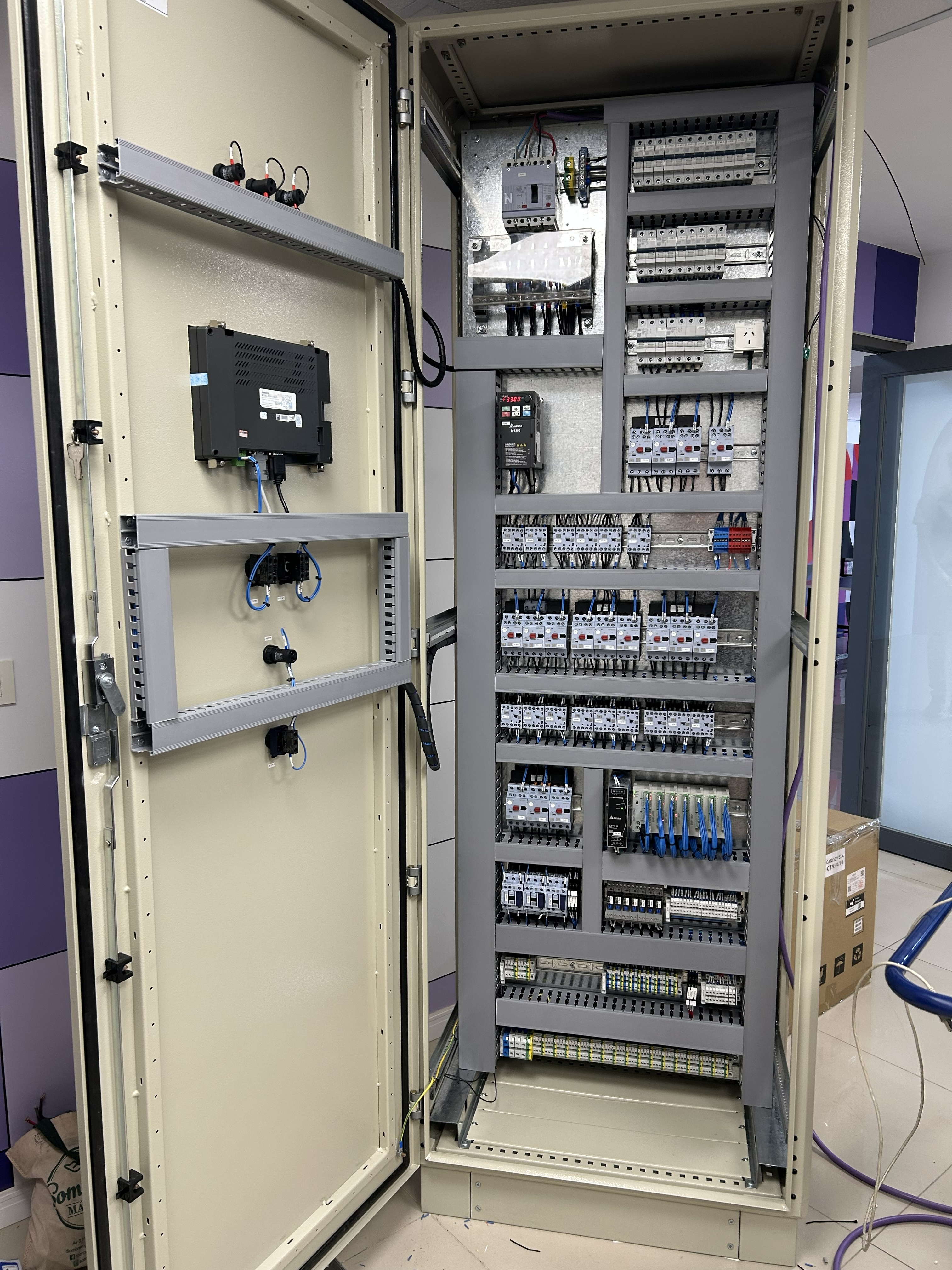 Tablero eléctrico de control y potencia armado y cableado