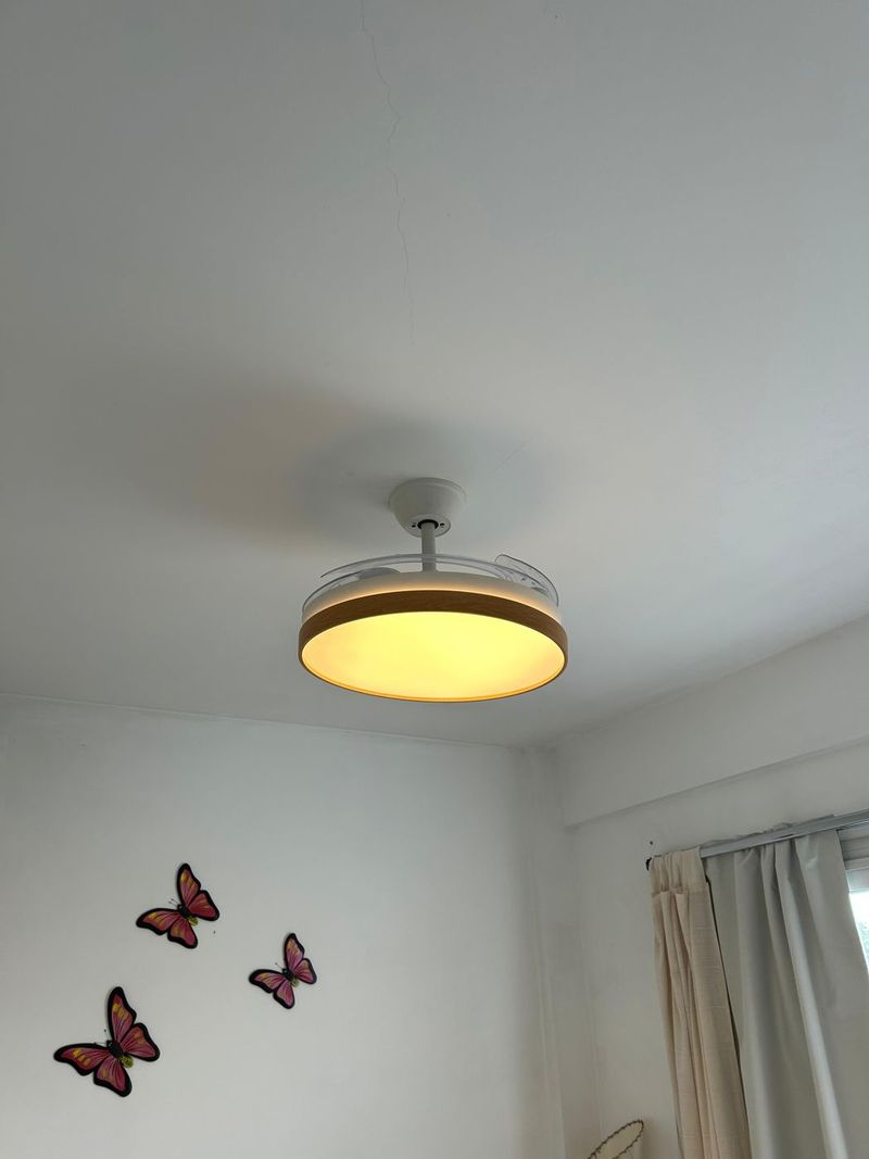 Ventilador de techo con luz LED